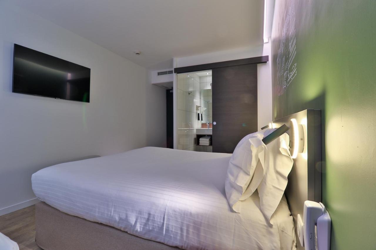 Hotel Restaurant Kyriad Fréjus Dış mekan fotoğraf