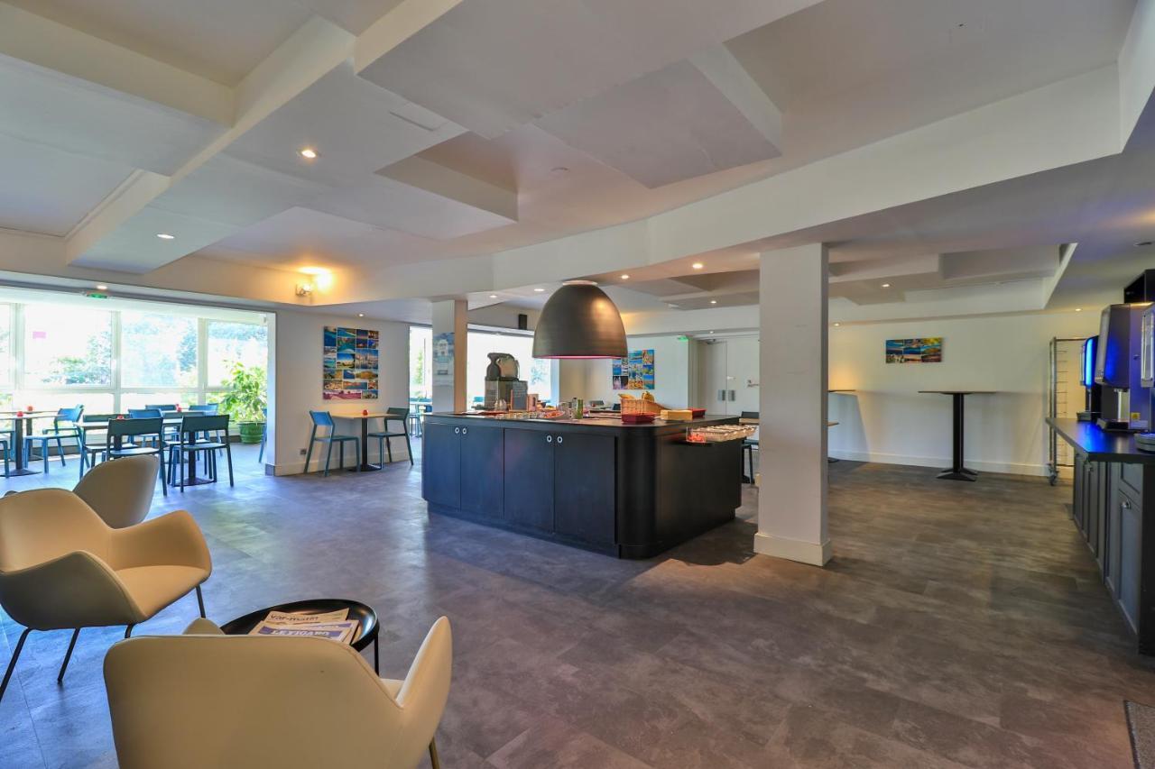 Hotel Restaurant Kyriad Fréjus Dış mekan fotoğraf