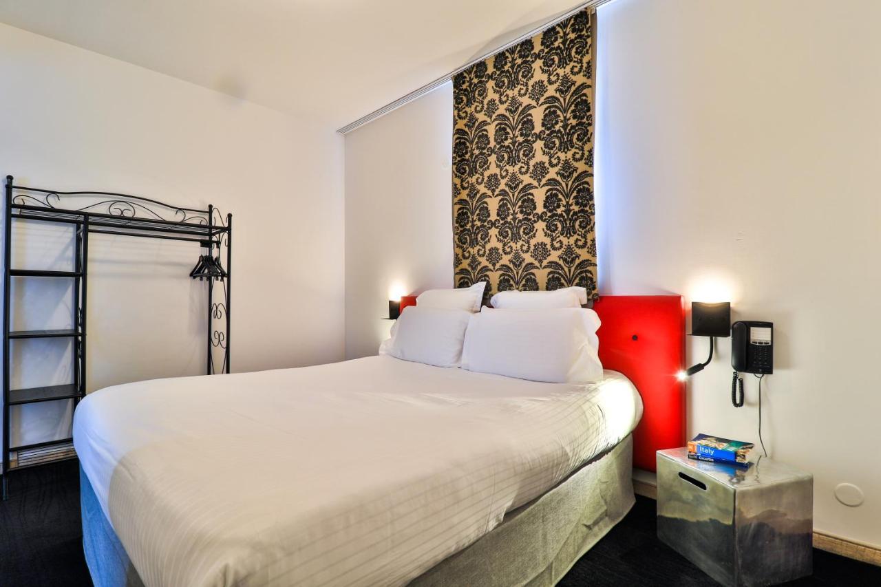 Hotel Restaurant Kyriad Fréjus Dış mekan fotoğraf